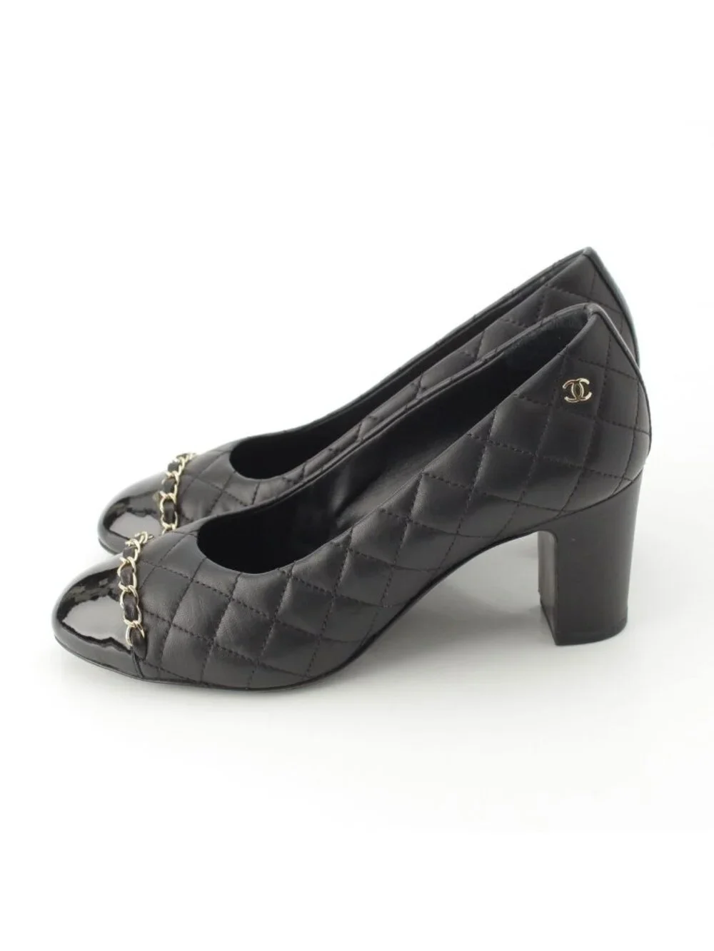 Chanel Quilted Leather CC Logo Pumps Heels Black 38c